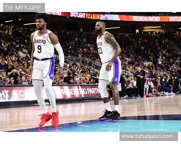 詹姆斯父子同台即将成真布朗尼正式宣布参加NBA选秀 詹姆斯父子同台即将成真布朗尼正式宣布参加NBA选秀