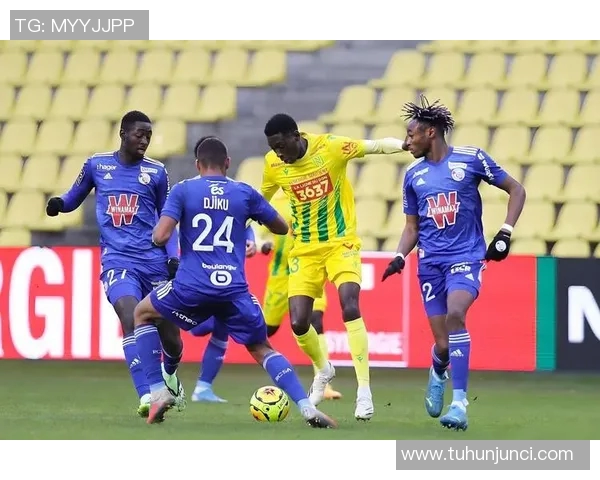 巴黎对阵斯特拉斯堡精彩直播全程回顾与赛后分析