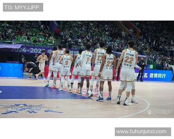 辽宁对北控的精彩对决结果揭晓球迷热议比赛亮点与精彩瞬间 辽宁对北控的精彩对决结果揭晓球迷热议比赛亮点与精彩瞬间