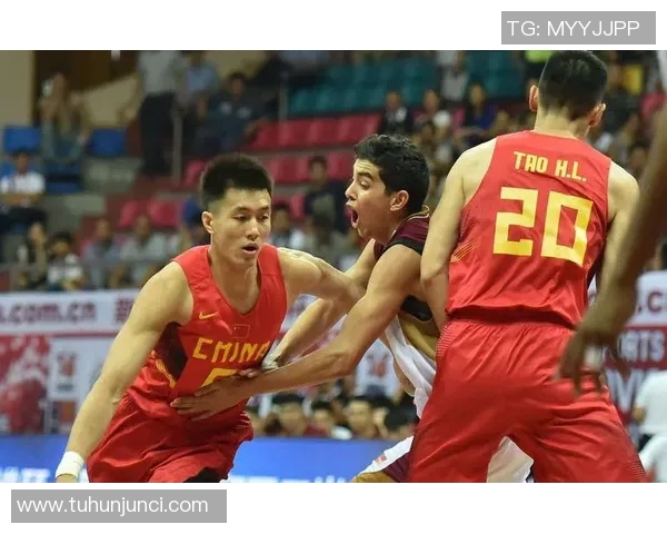 男篮蓝队与墨尔本精彩对决视频回顾及赛后分析