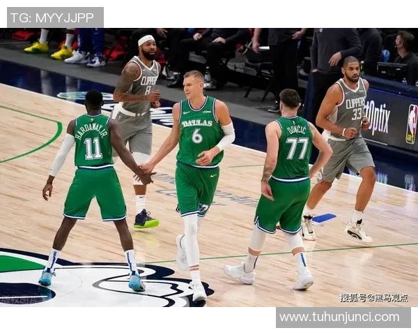 湖人队与国王队历史交锋战绩回顾及分析 湖人队与国王队历史交锋战绩回顾及分析